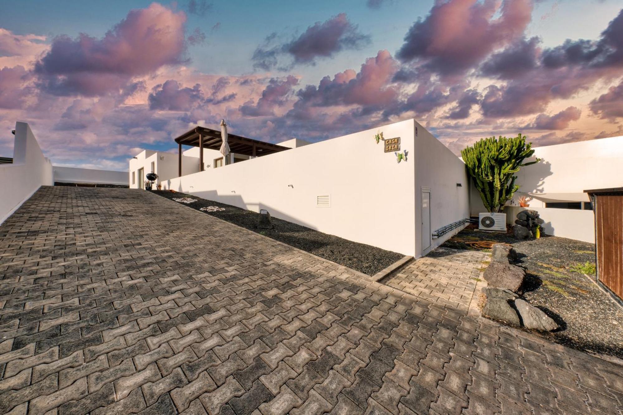 Casa Iria Villa Плая Бланка Екстериор снимка